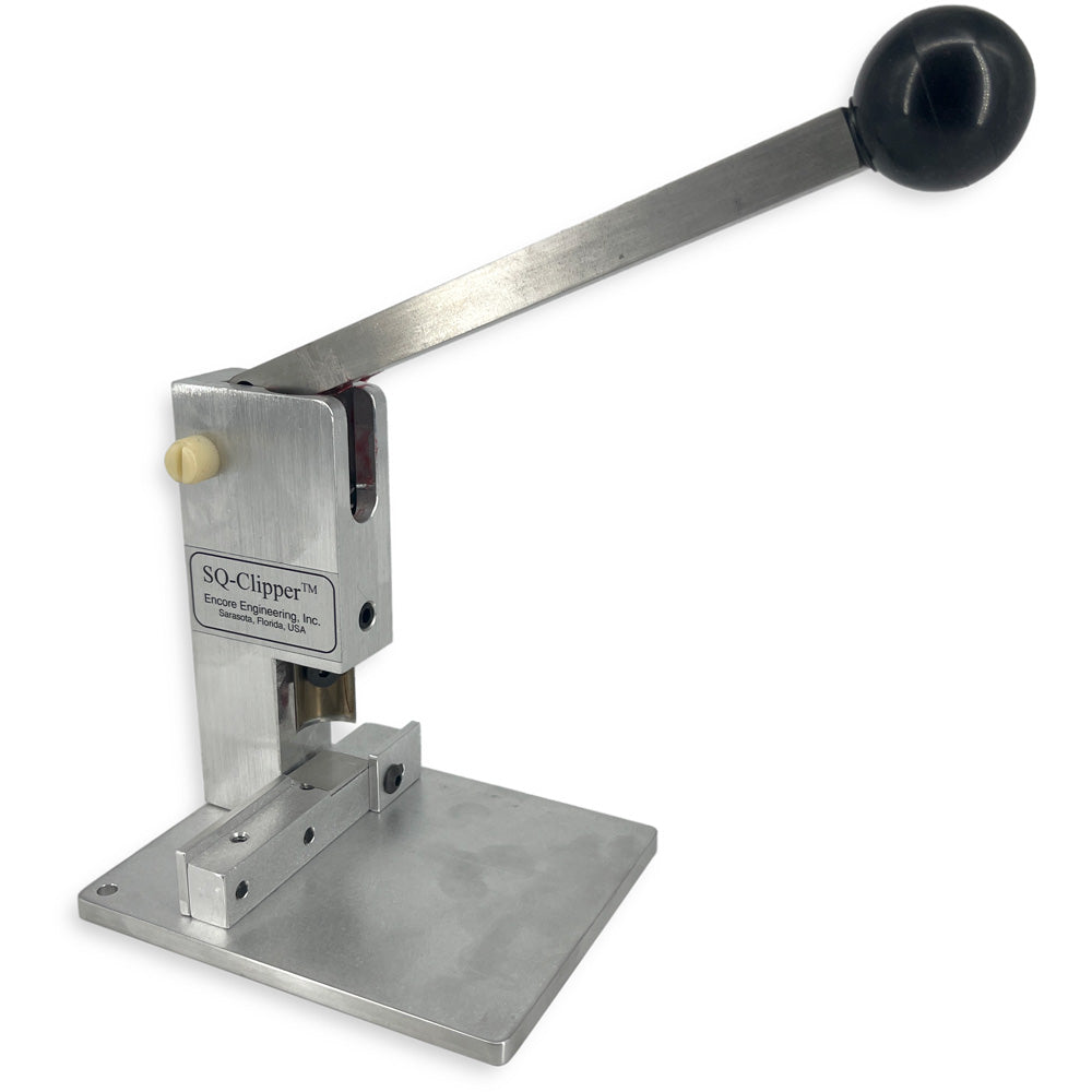 Raclette coupe-angle (arrondit les coins des raclettes)