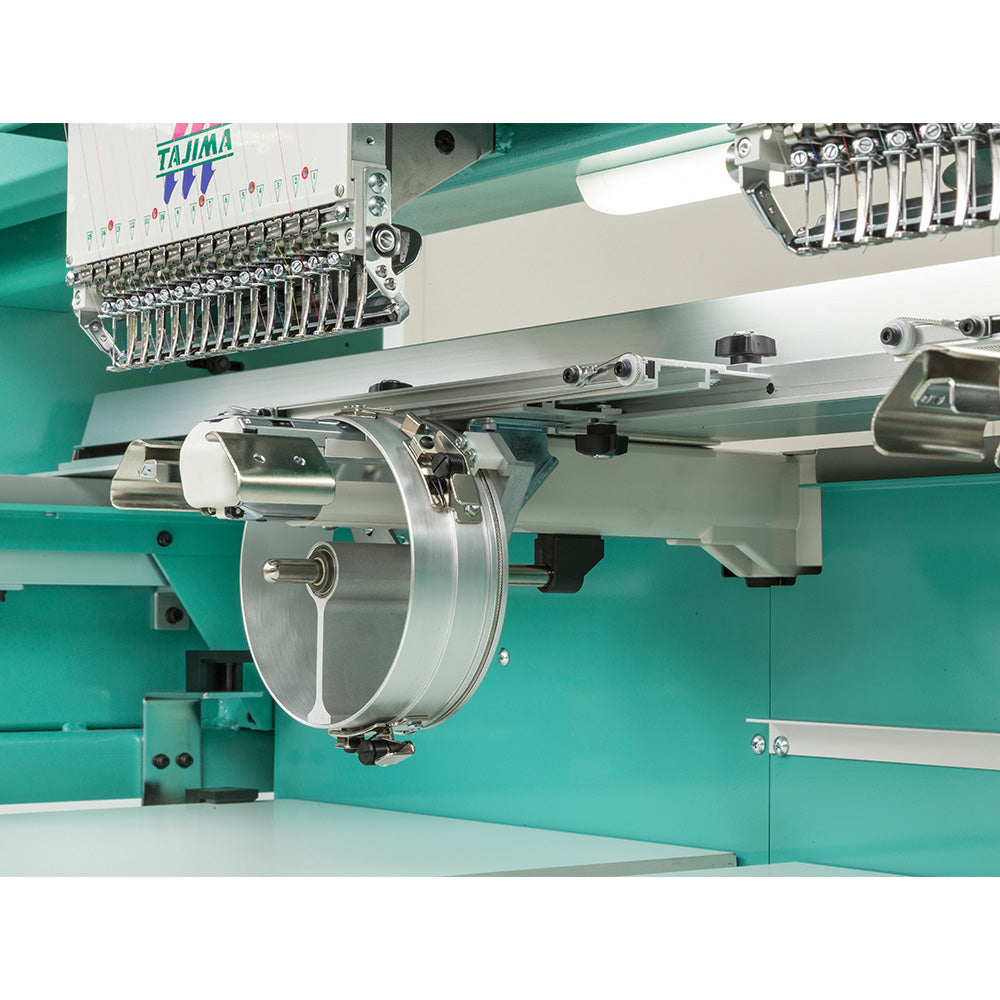 Tajima TFMX-IIC Type 2 (Machine à broder multi-têtes)