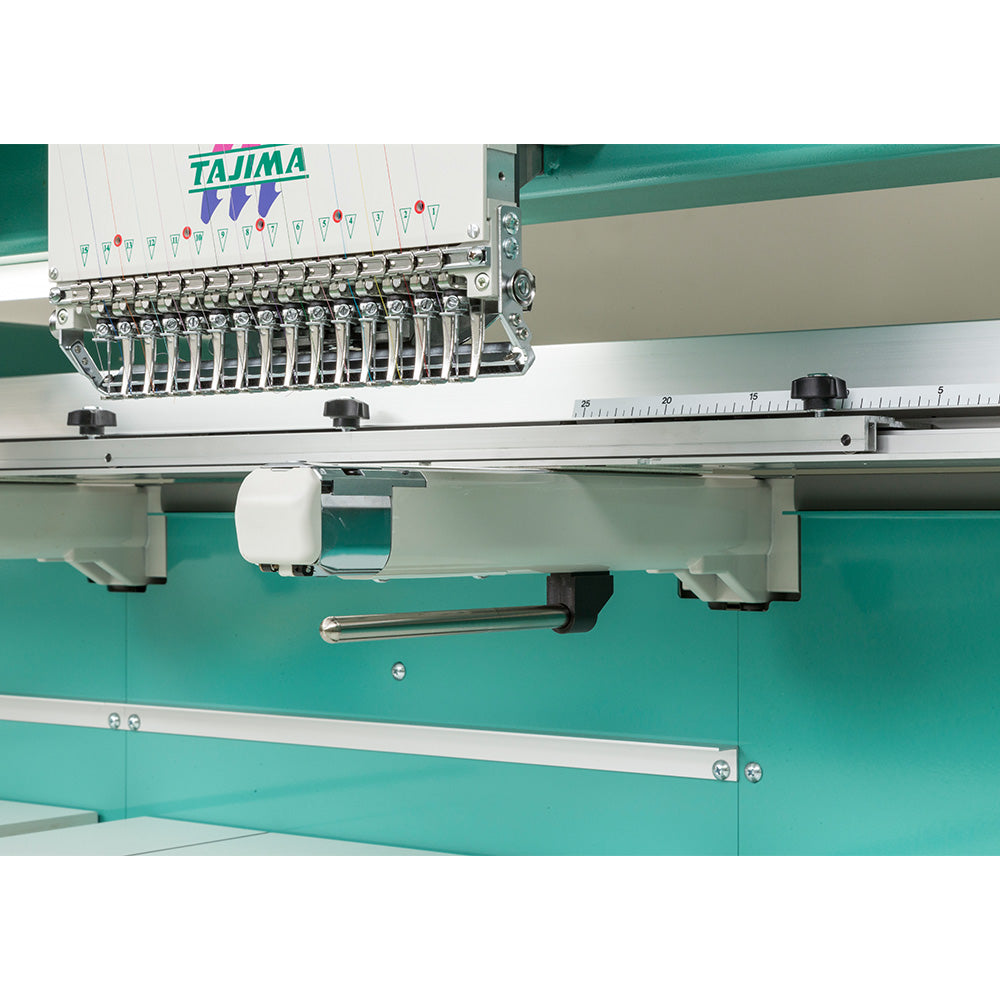 Tajima TFMX-IIC Type 2 (Machine à broder multi-têtes)