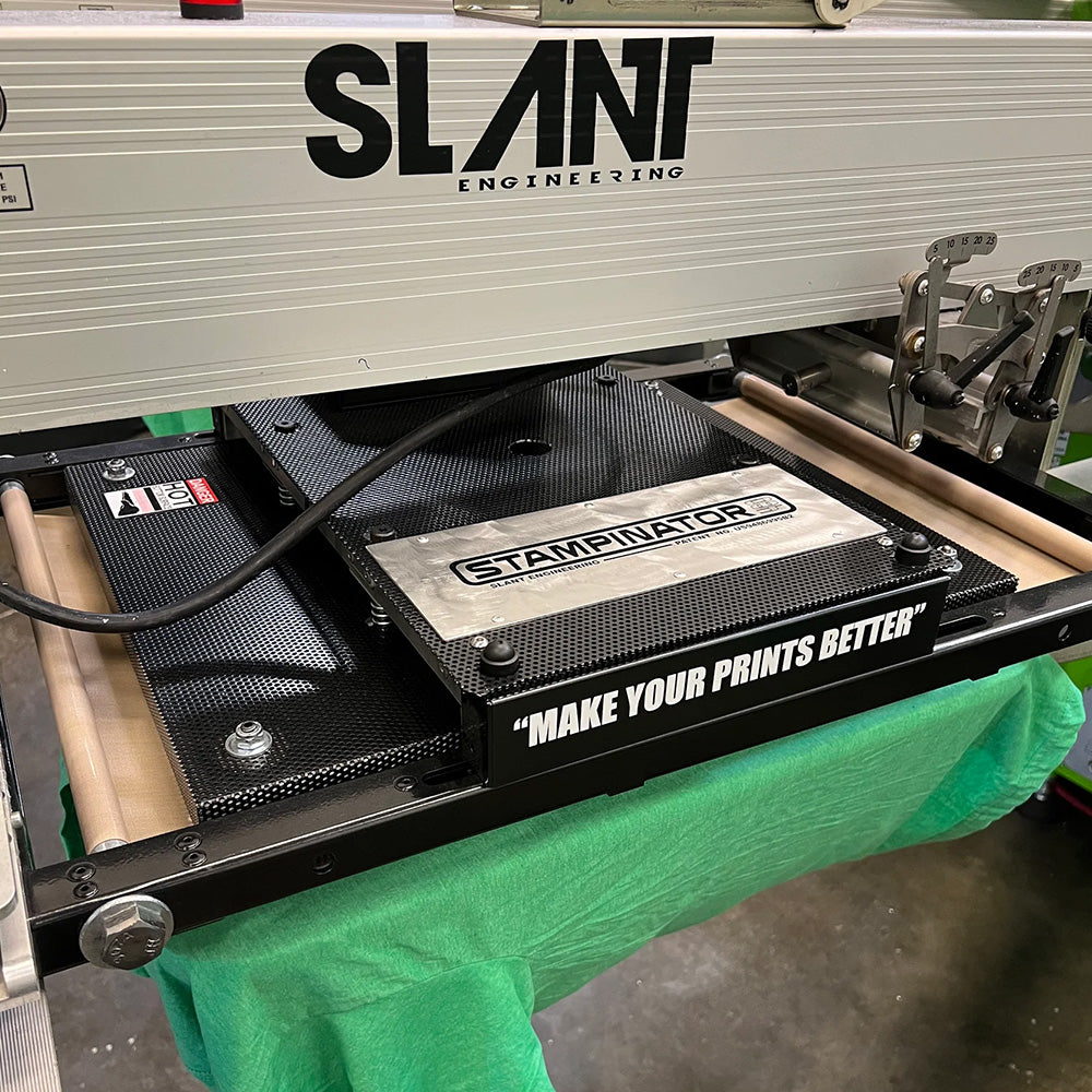 Sécheur et presse à chaud en ligne Stampinator pour presses automatiques de sérigraphie