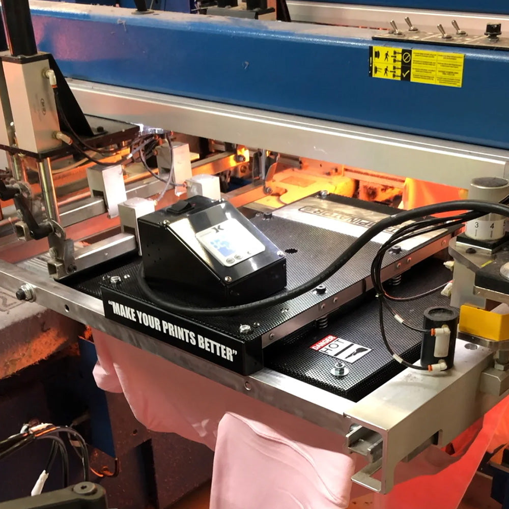 Sécheur et presse à chaud en ligne Stampinator pour presses automatiques de sérigraphie